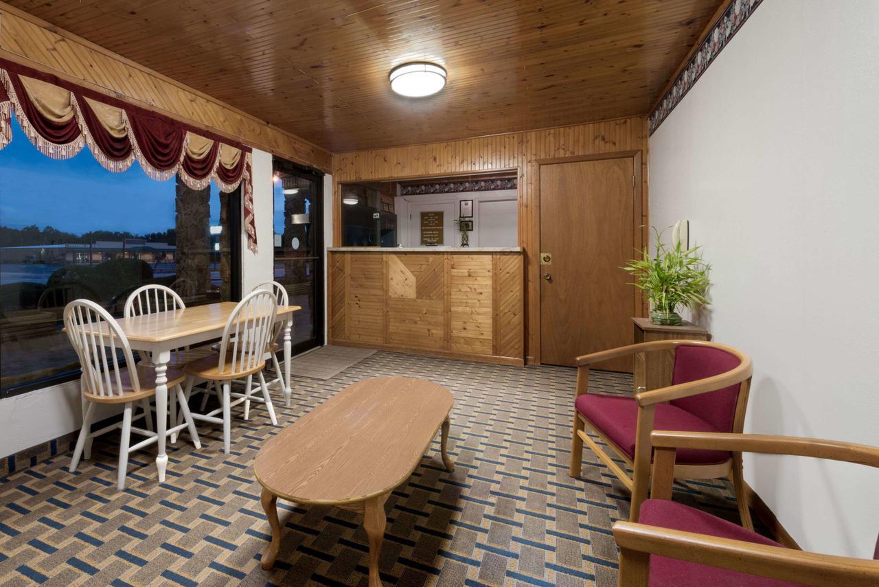 Post Oak Inn Браунвуд Экстерьер фото