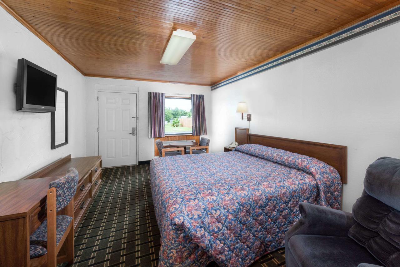 Post Oak Inn Браунвуд Экстерьер фото