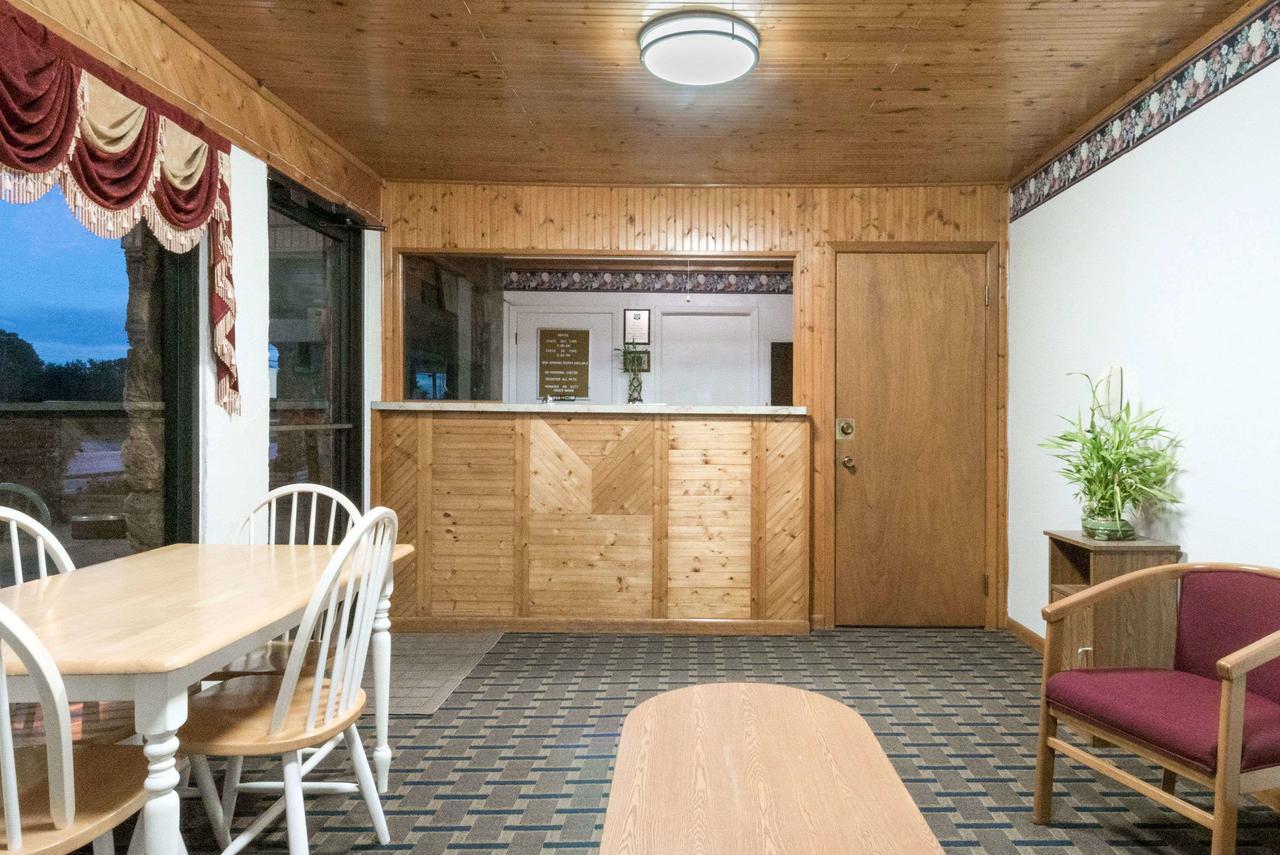 Post Oak Inn Браунвуд Экстерьер фото